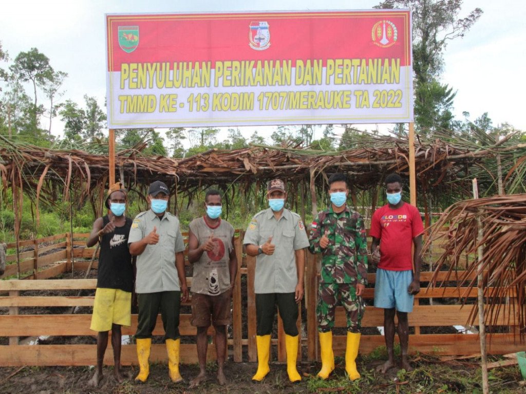 Kolaborasi Satgas TMMD ke-113 Bersama Dinas Pertanian Berikan Penyuluhan ke Masyarakat